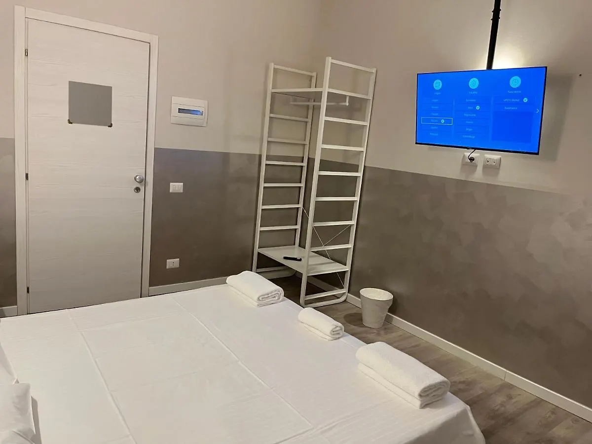 Bergamo Automatic Rooms Self Check-In Италия