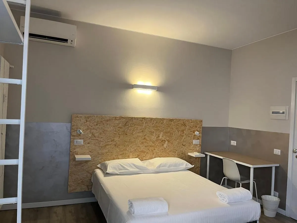 Гостевой дом Bergamo Automatic Rooms Self Check-In Италия
